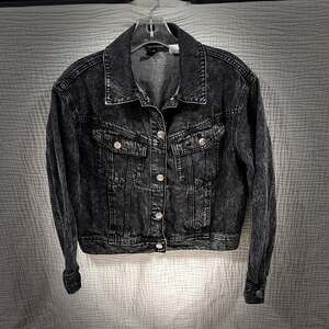Divided H&M Acid Wash Black Crop Denim Jacket
